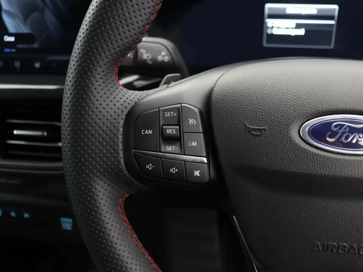 2022-ford-focus-15-st-line-vignale-hatchback-auto-big-24