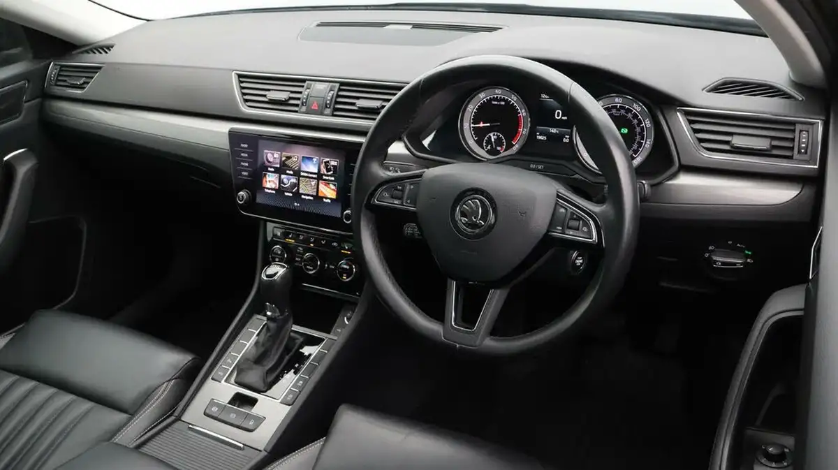 2020-skoda-superb-15-tsi-se-l-estate-dsg-big-9