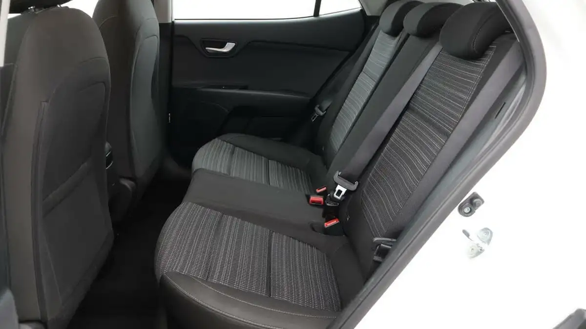 2022-kia-stonic-10-t-gdi-2-big-16