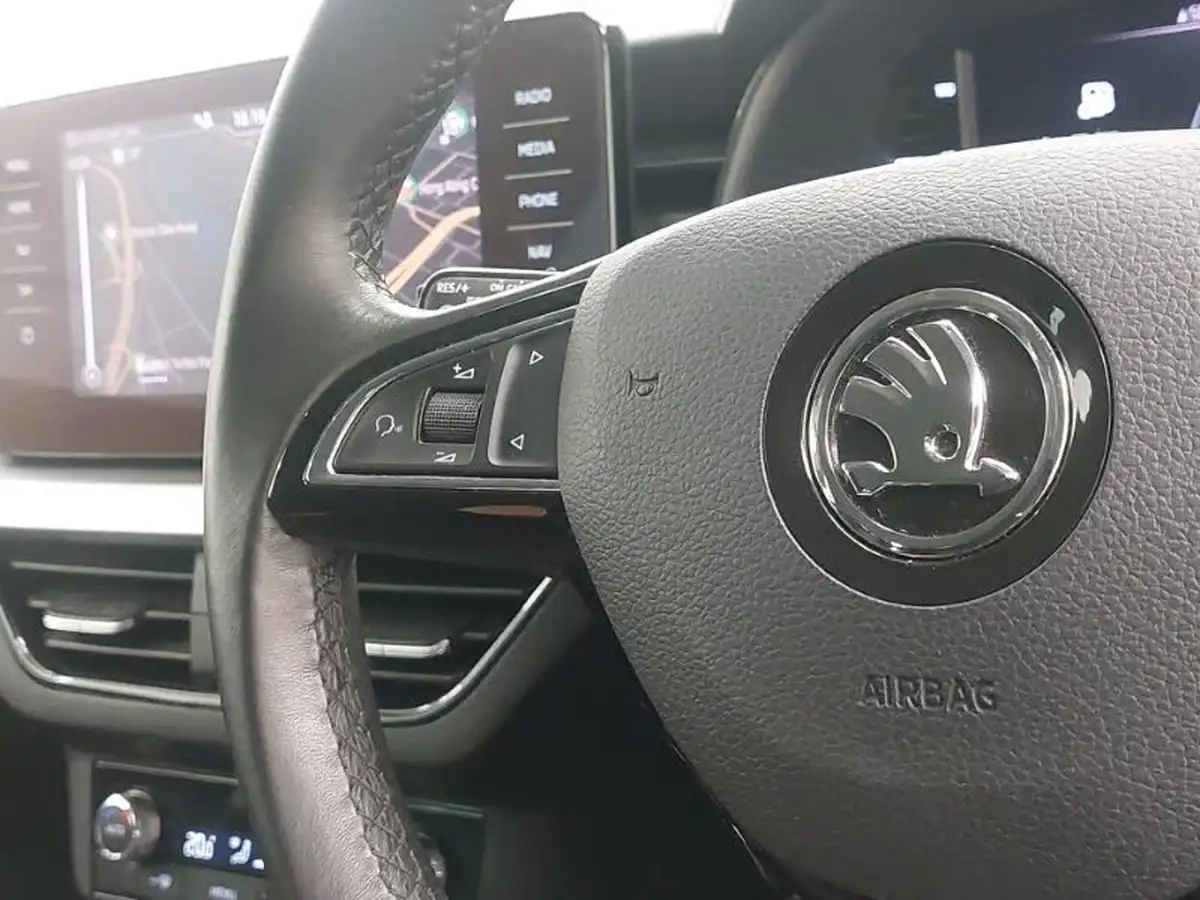 2020-skoda-kamiq-10-tsi-se-l-115ps-dsg-big-10
