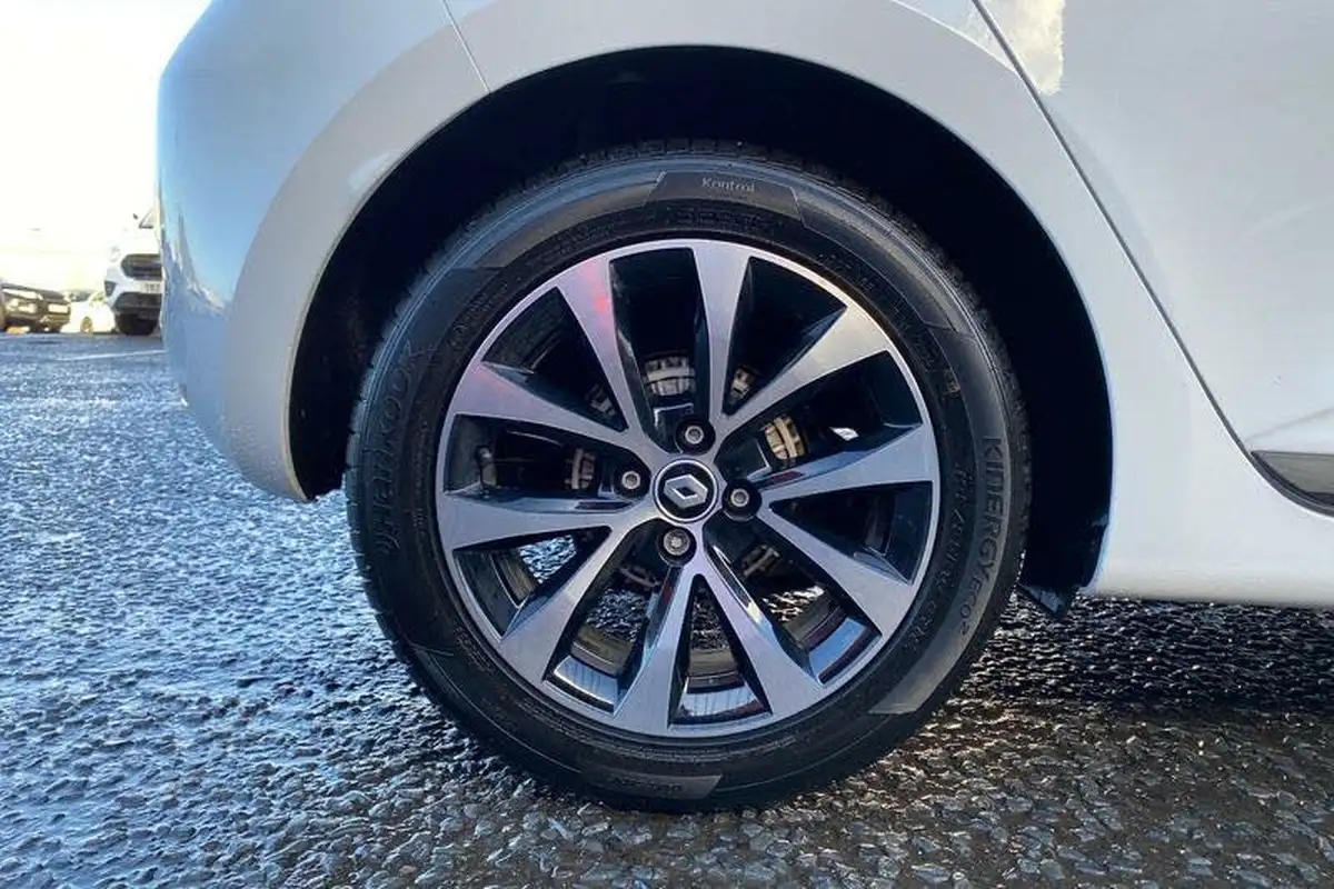 2022-renault-clio-10-tce-iconic-edition-big-7