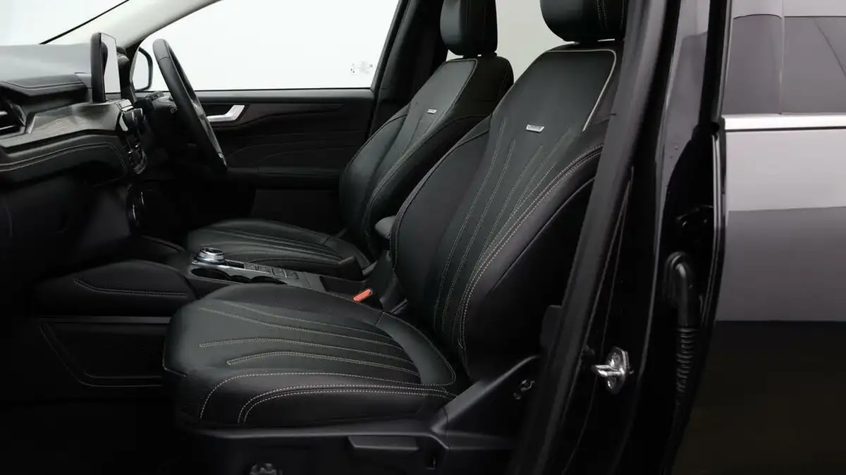 2022-ford-kuga-25t-vignale-225ps-phev-big-13