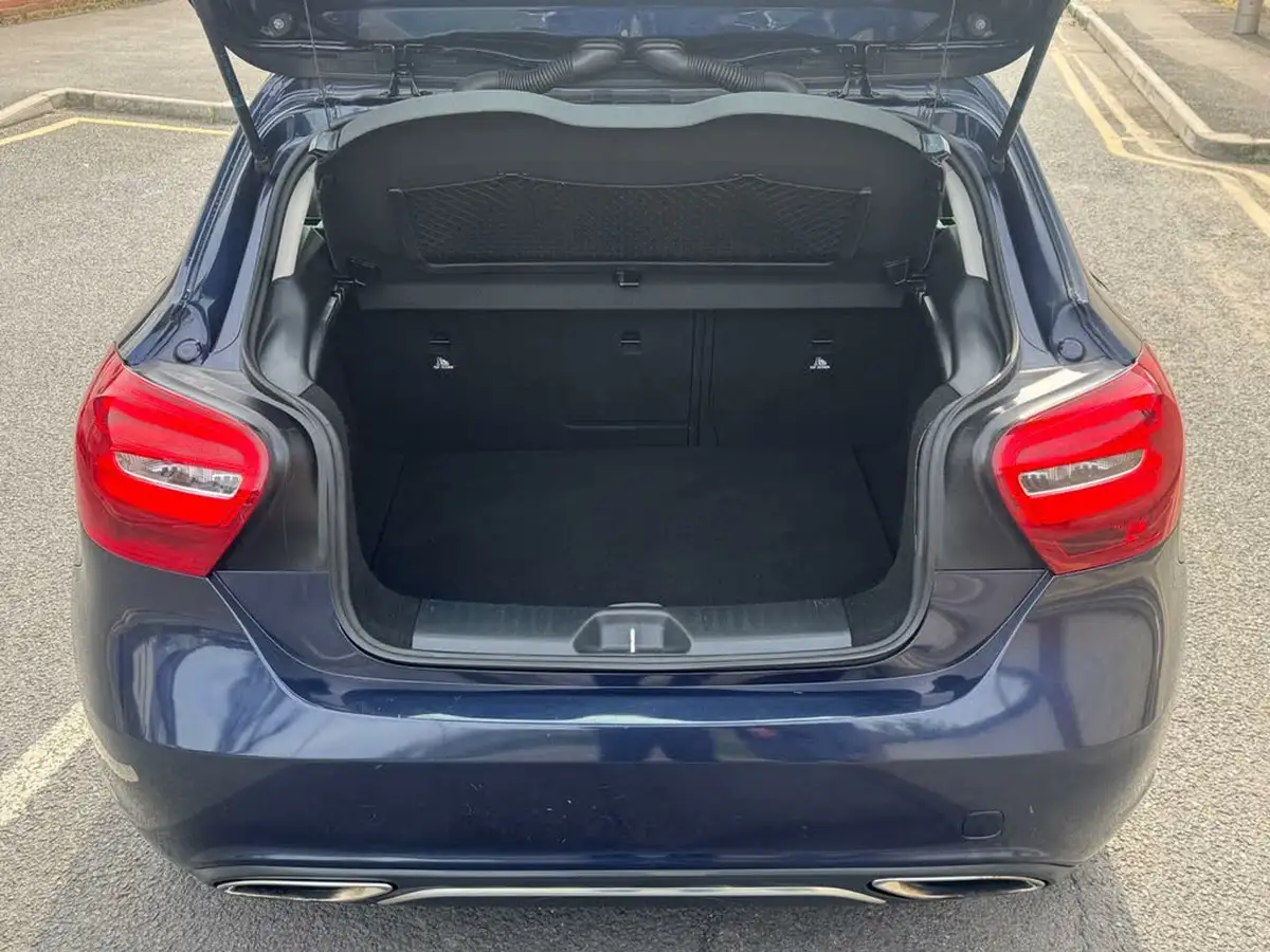 2017-mercedes-benz-a-class-16-a180-sport-ss-7g-dct-big-47