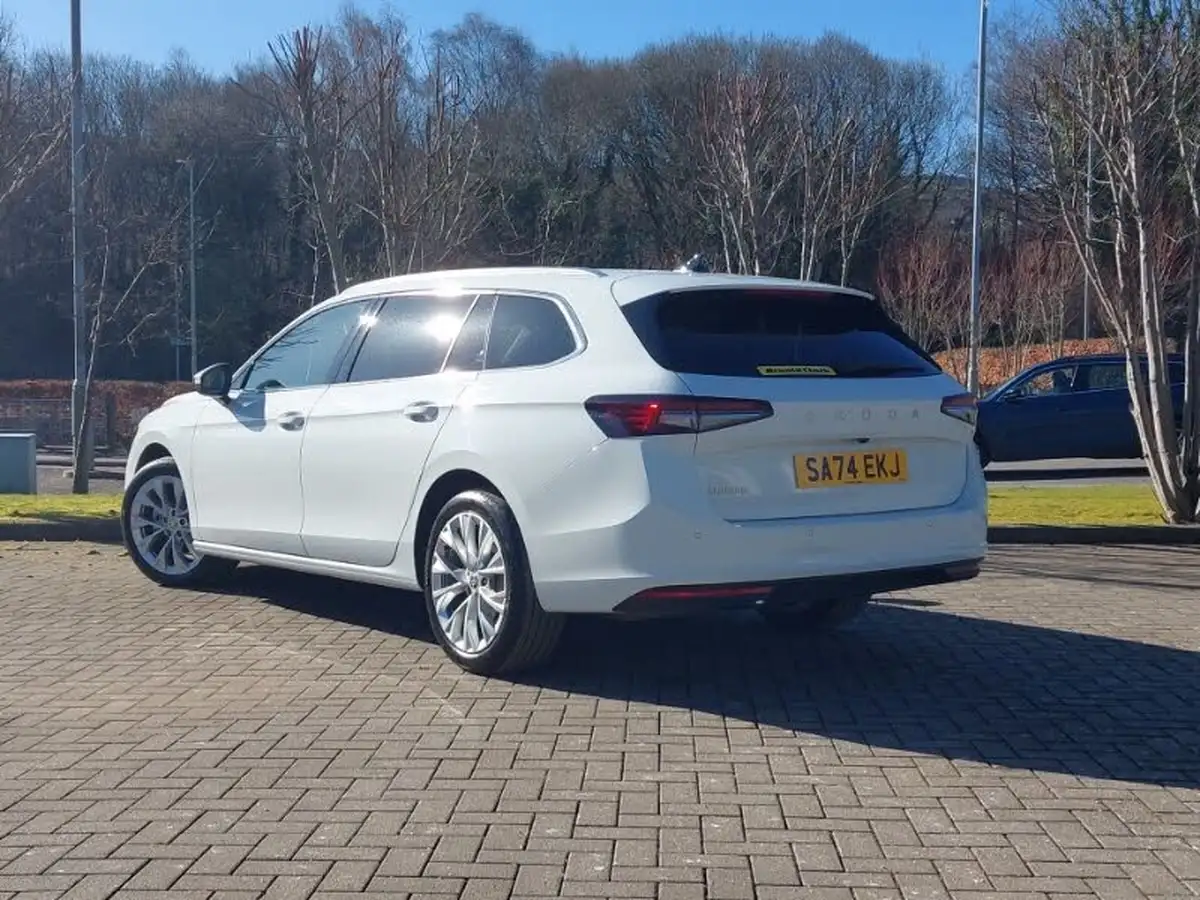 2024-skoda-superb-big-1
