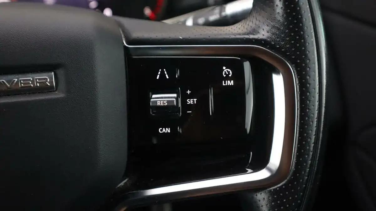 2021-land-rover-range-rover-evoque-20-d165-r-dynamic-s-big-25