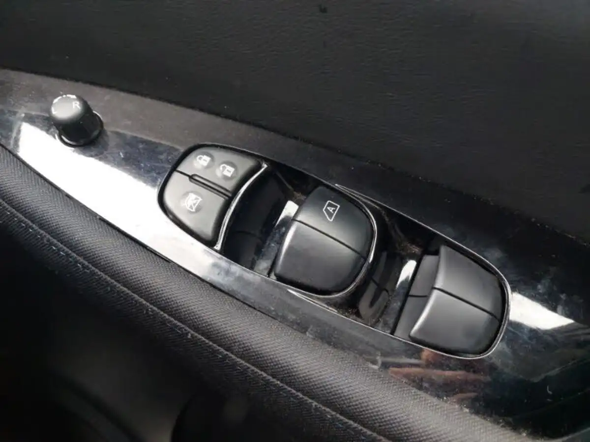 2020-nissan-leaf-e-acenta-big-11