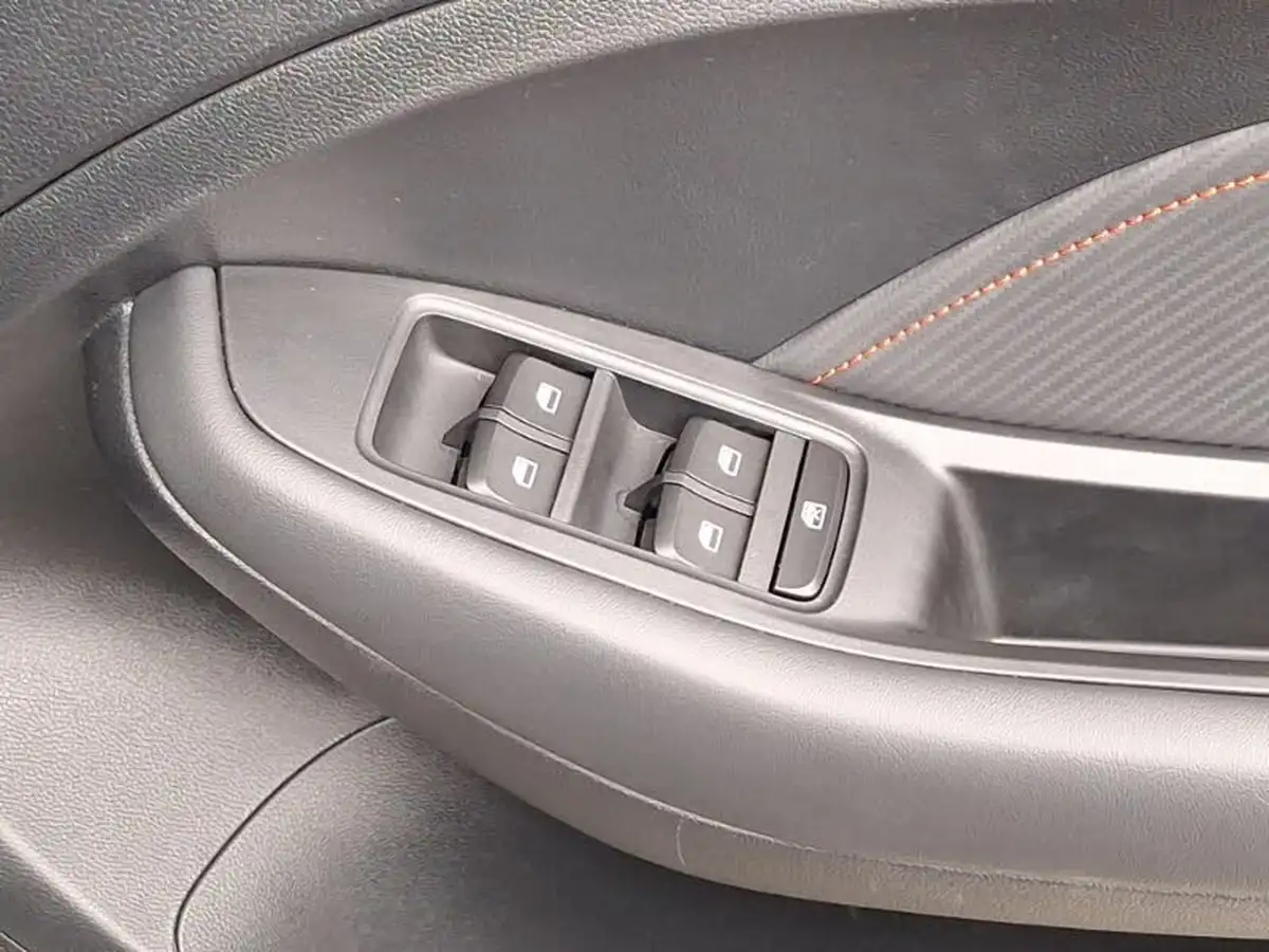 2024-mg-zs-suv-15-vti-tech-exclusive-big-13