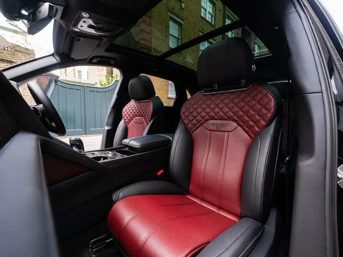 2022-bentley-bentayga-40-v8-big-25