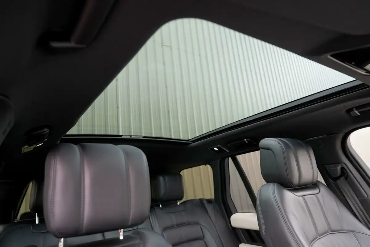 2020-land-rover-range-rover-44-sdv8-vogue-big-17