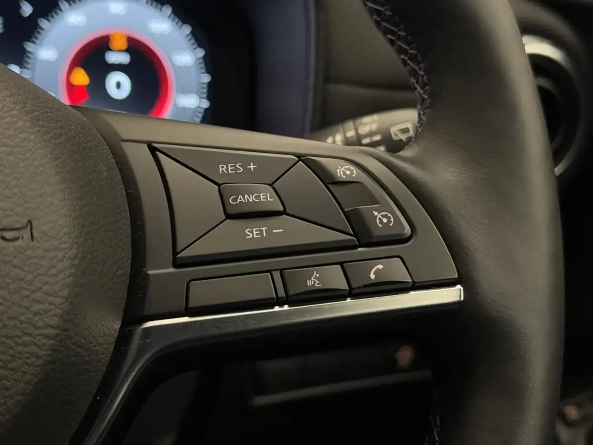 2024-nissan-juke-10-dig-t-n-connecta-big-21