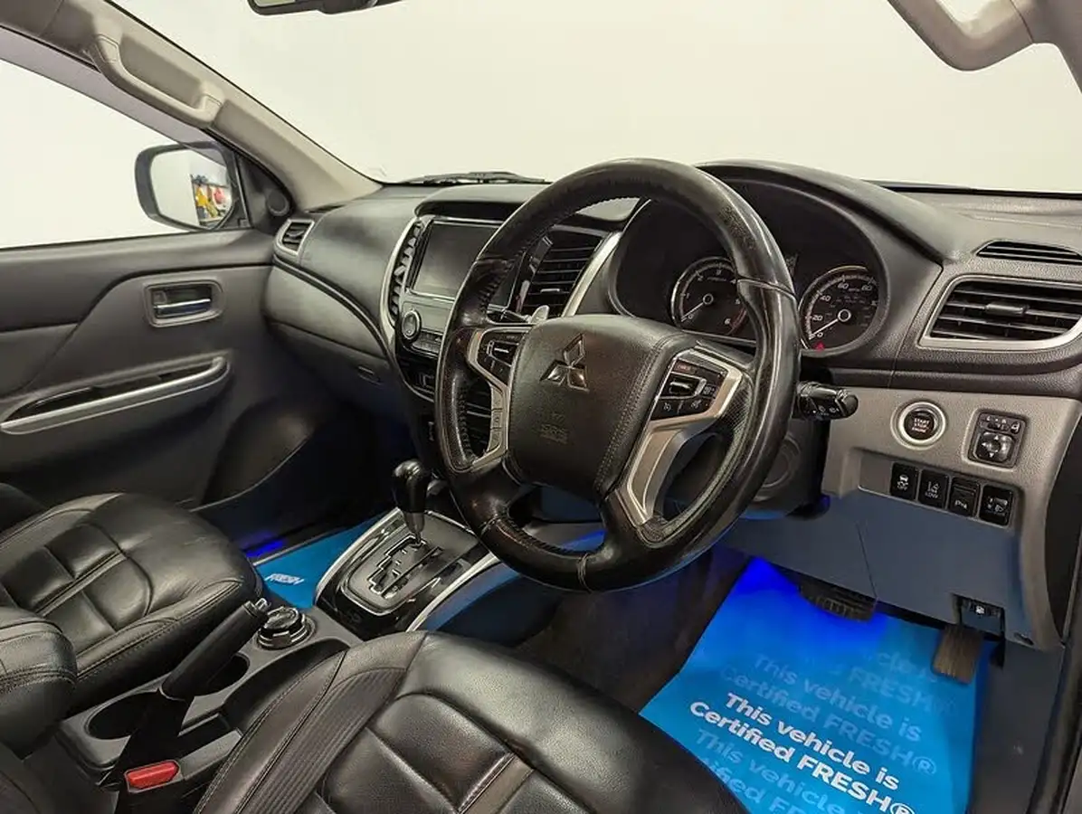 2018-mitsubishi-l200-24di-d-barbarian-sda-auto-big-13