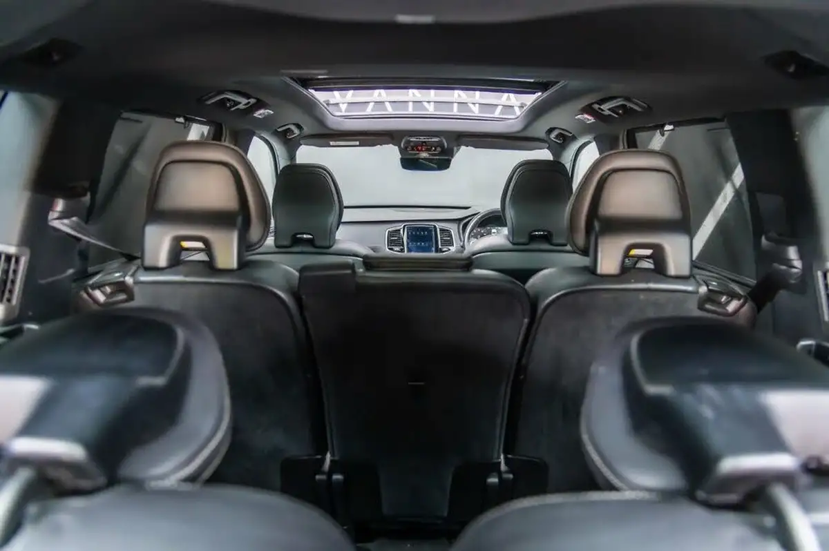 2019-volvo-xc90-20-t6-r-design-pro-awd-big-4