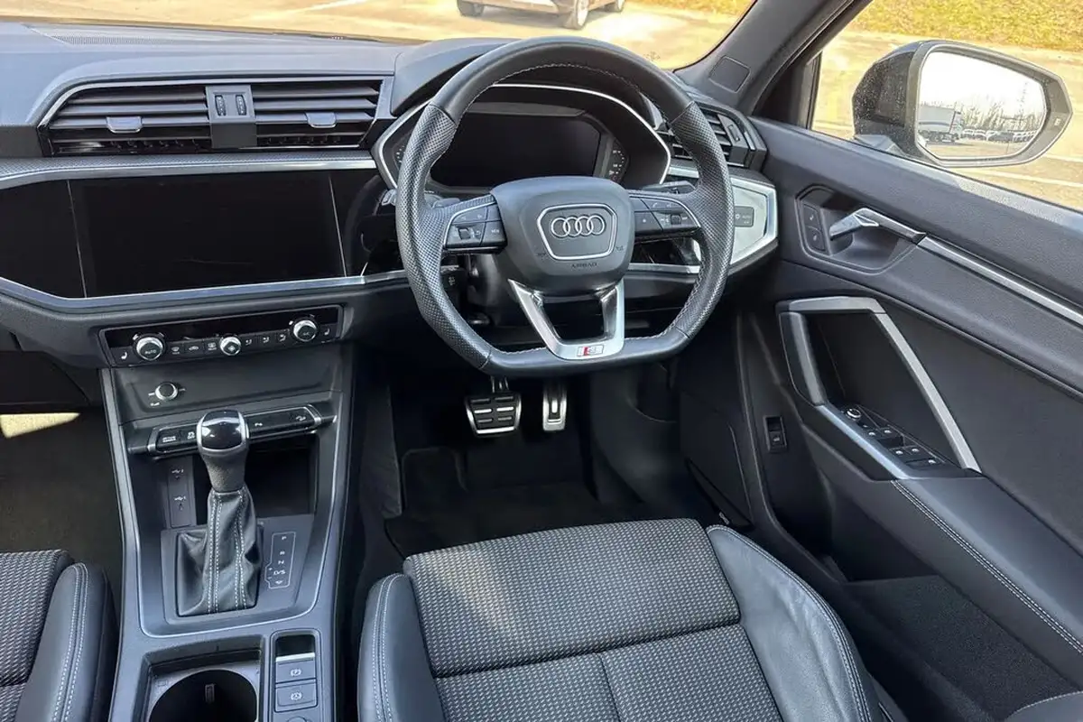 2023-audi-q3-15-35-tfsi-black-edition-cod-sportback-s-tronic-big-17