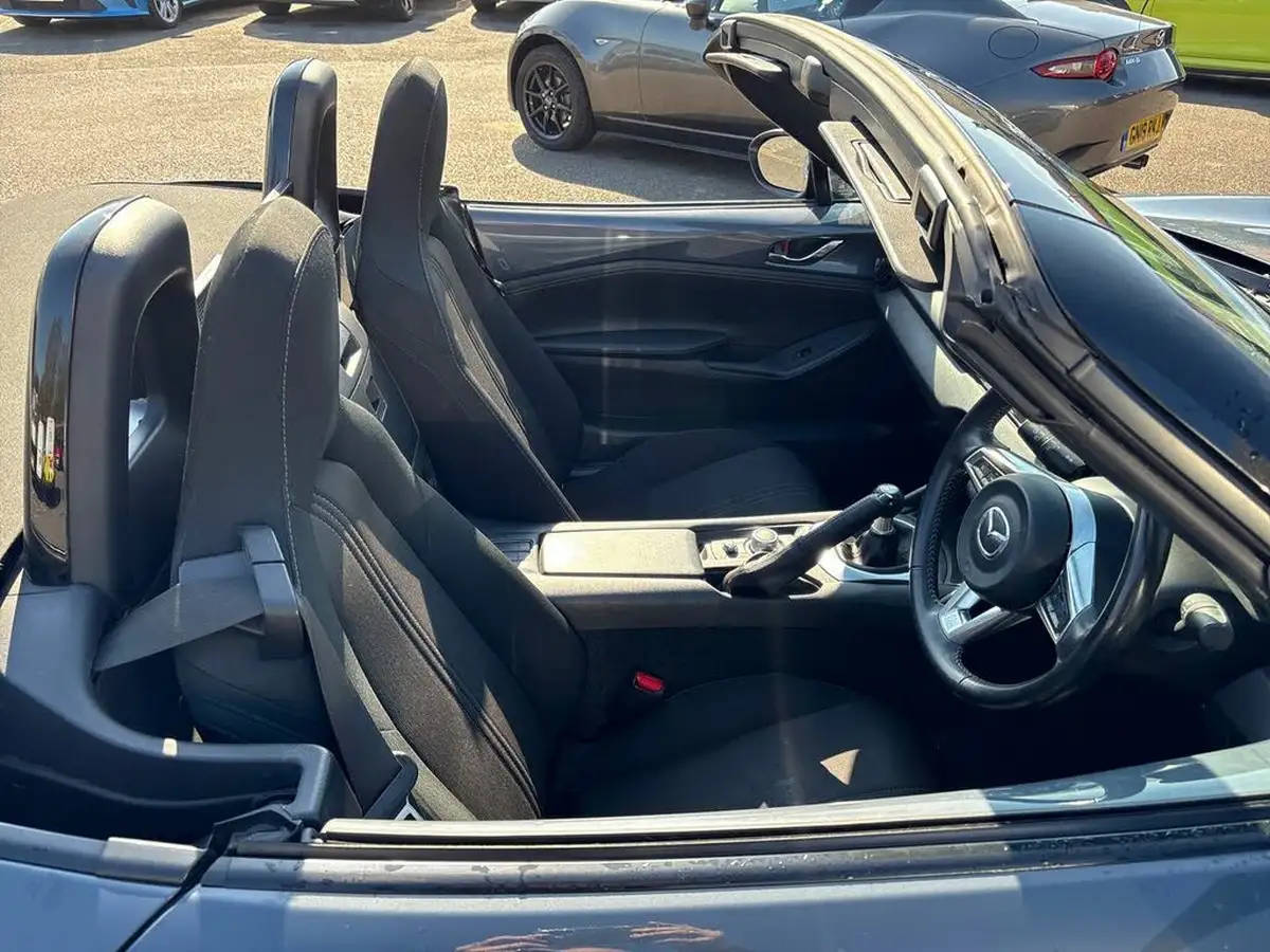 2021-mazda-mx-5-15-se-l-rf-big-42