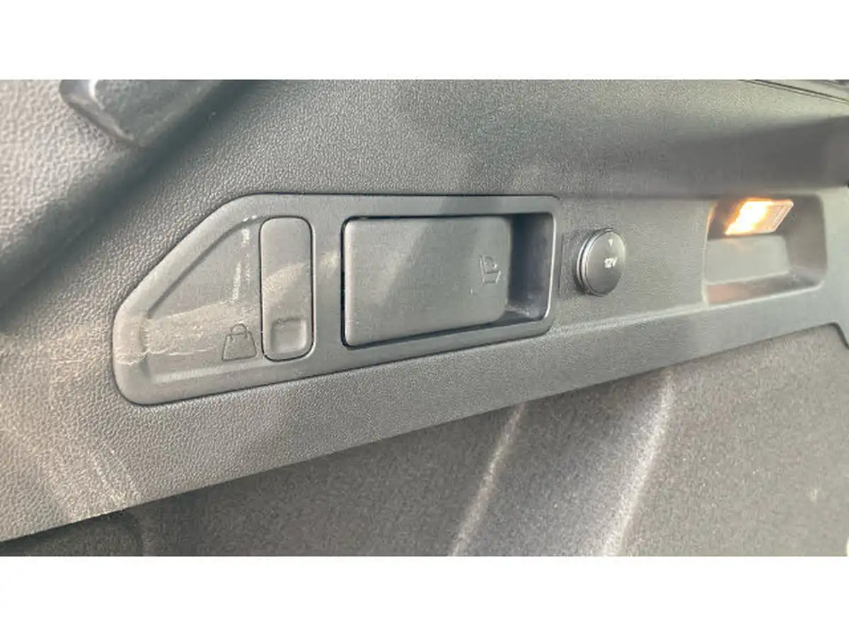 2020-ford-focus-10t-st-line-x-estate-auto-big-28