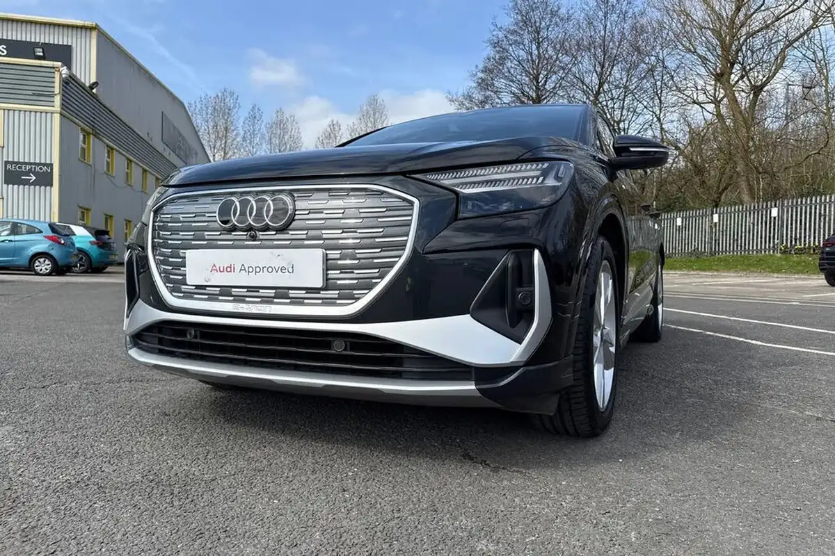 2024-audi-q4-e-tron-45e-s-line-sportback-auto-big-27