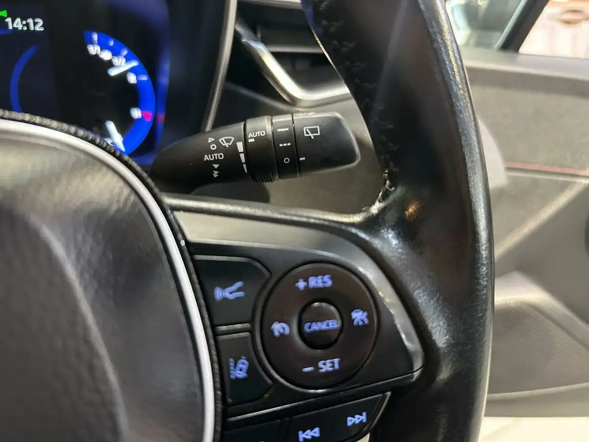 2021-toyota-corolla-18-vvt-i-excel-panoramic-rooftrk-hatchback-big-16