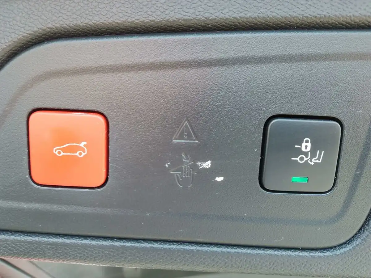 2019-citroen-c5-aircross-12-puretech-flair-plus-big-13
