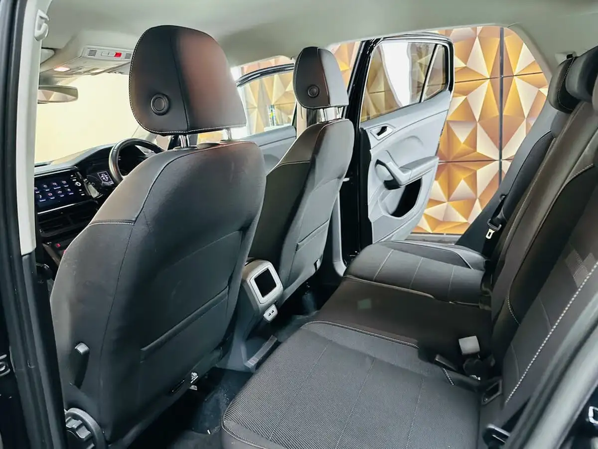 2020-volkswagen-t-cross-10-tsi-se-115ps-big-53