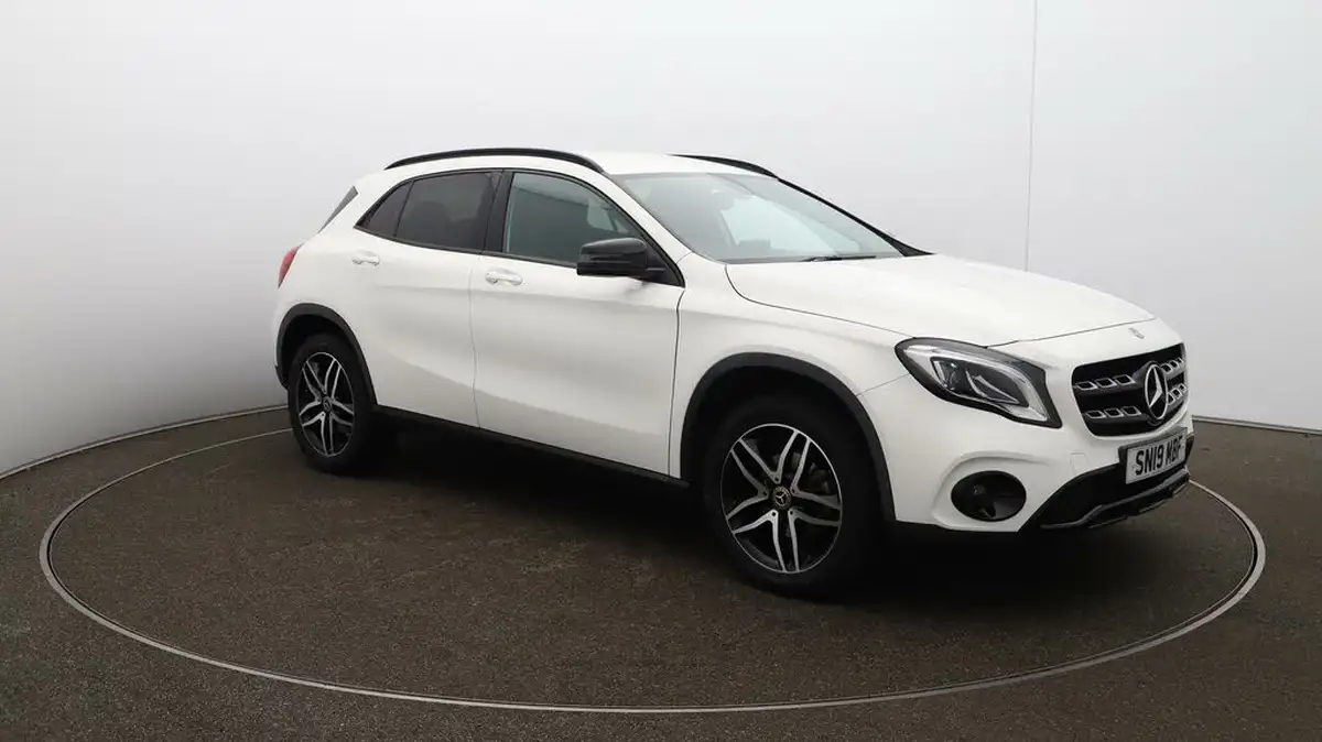 2019-mercedes-benz-gla-class-16-gla-180-urban-edition-ss-7g-dct-big-34