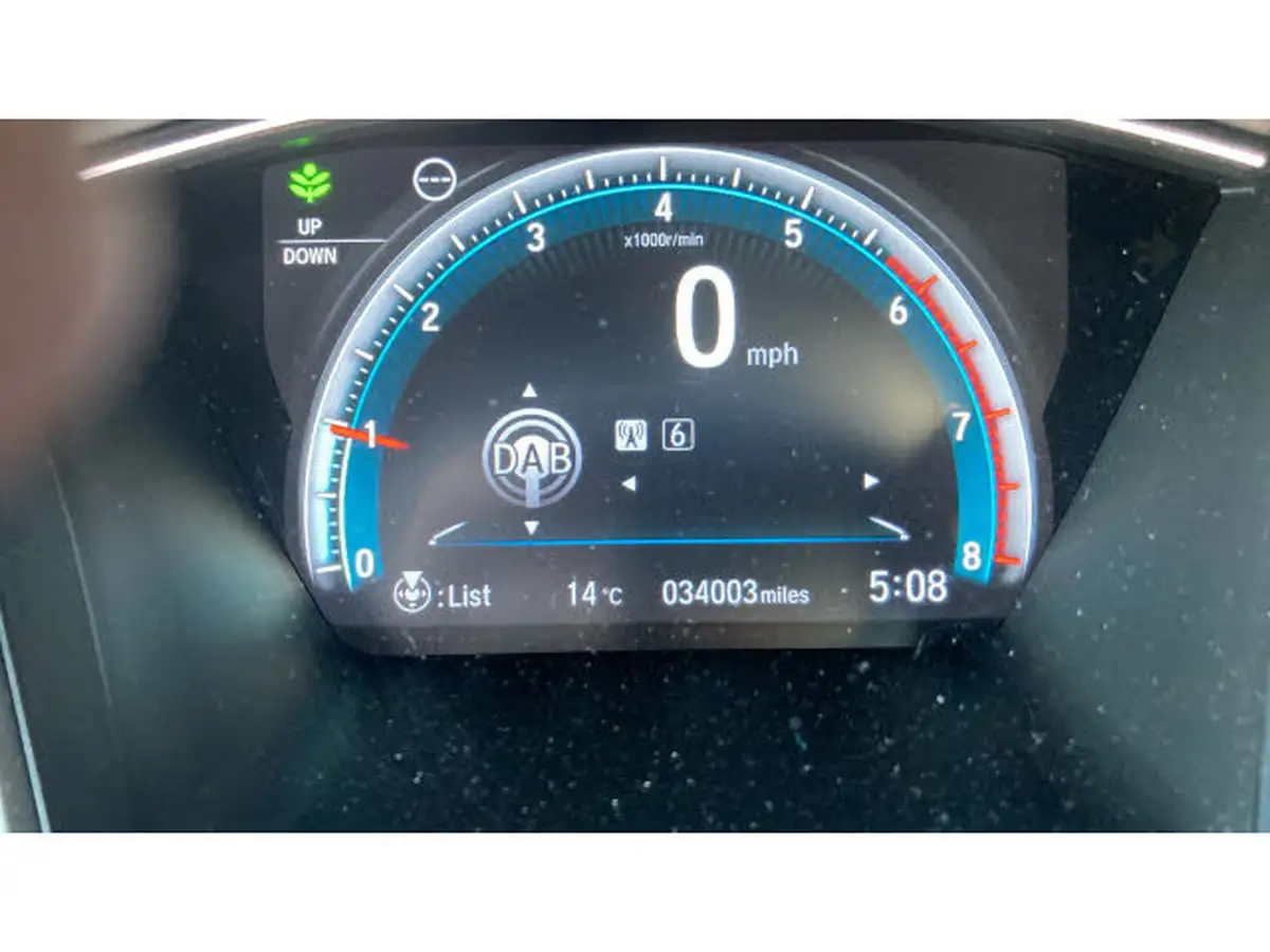 2018-honda-civic-10-vtec-turbo-sr-126ps-hatchback-5d-big-31