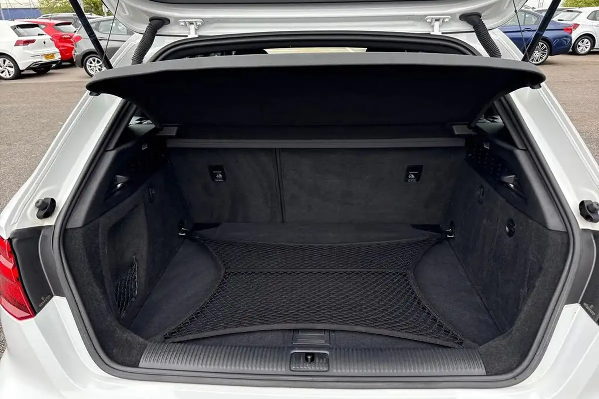 2019-audi-a3-16-30-tdi-s-line-ss-sportback-5d-tronic-big-6
