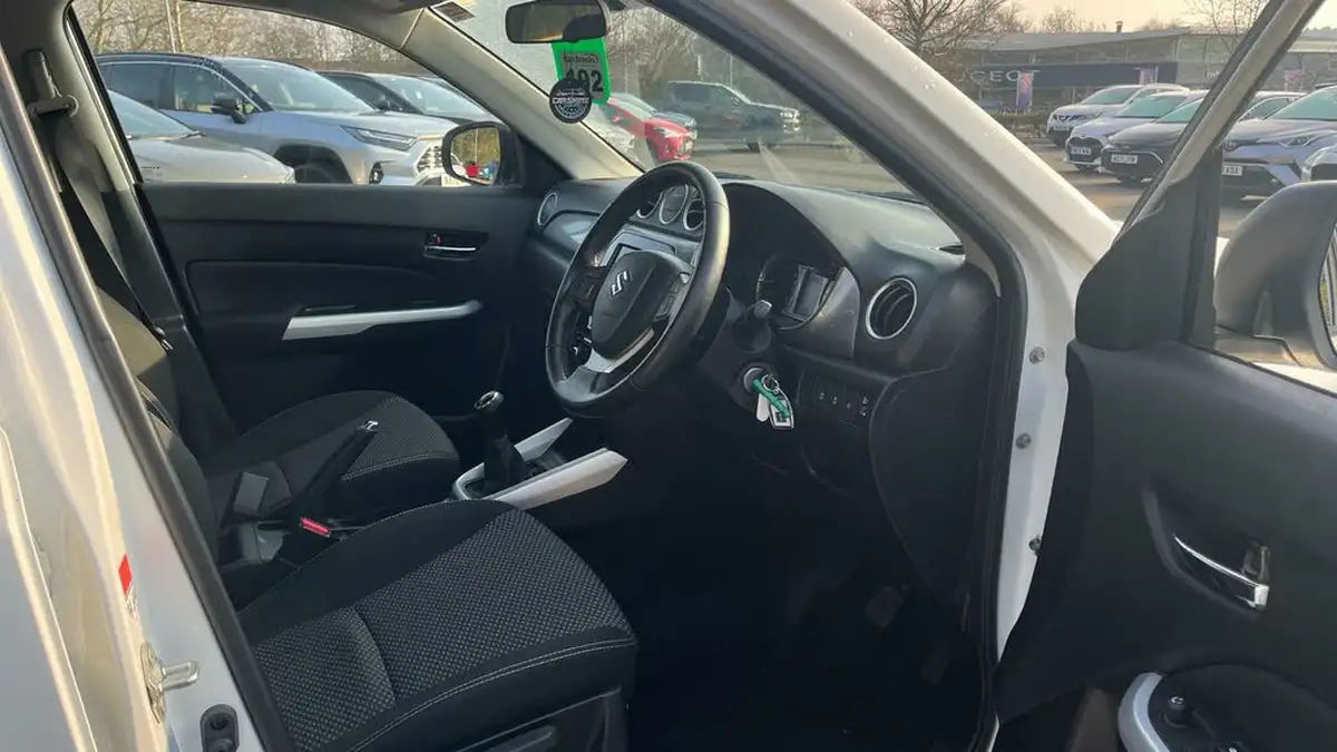 2017-suzuki-vitara-16-sz-t-big-10
