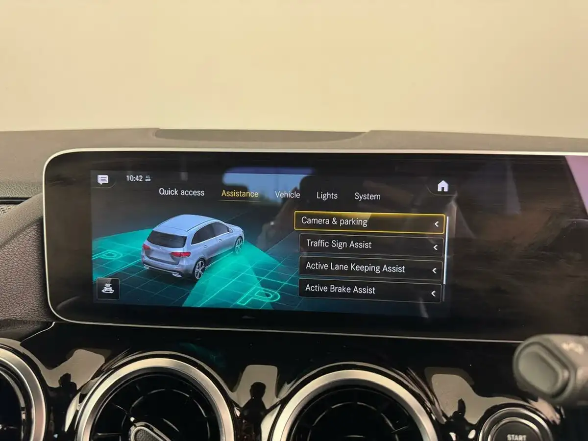 2019-mercedes-benz-b-class-13-b200-amg-line-executive-big-52