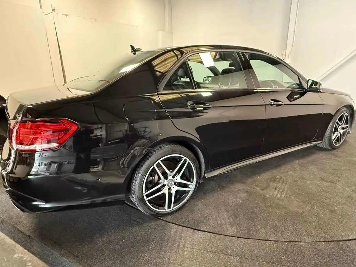 2016-mercedes-benz-e-class-21cdi-e220-amg-night-edition-saloon-4d-big-5