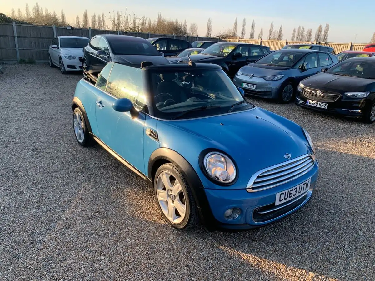 2013-mini-cooper-16-cooper-122bhp-convertible-2d-auto-big-1