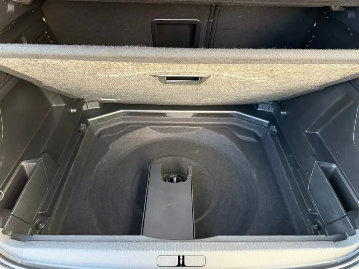 2022-peugeot-3008-suv-15-bluehdi-gt-big-39