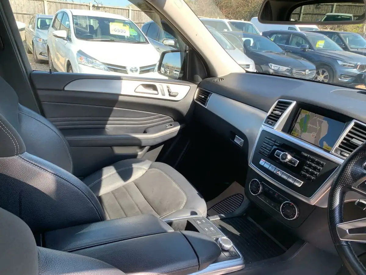 2012-mercedes-benz-m-class-30td-ml350-bluetec-sport-big-20