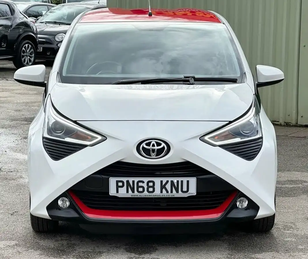 2018-toyota-aygo-10-vvt-i-x-press-71bhp-big-37