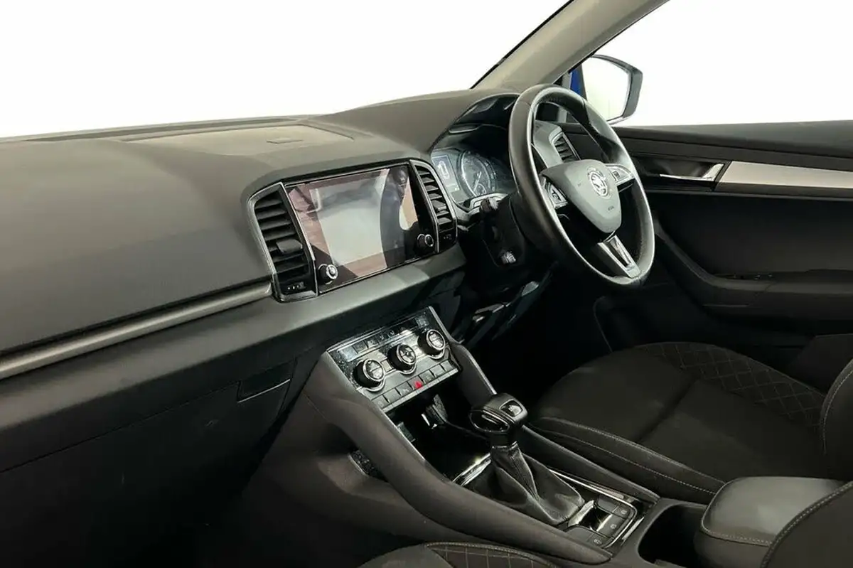 2020-skoda-karoq-16tdi-se-technology-dsg-big-7