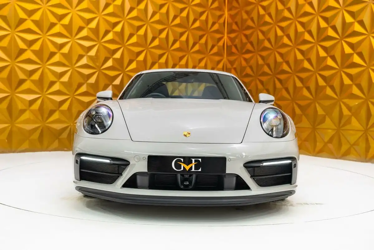 2023-porsche-911-30-carrera-4-gts-coupe-pdk-big-17