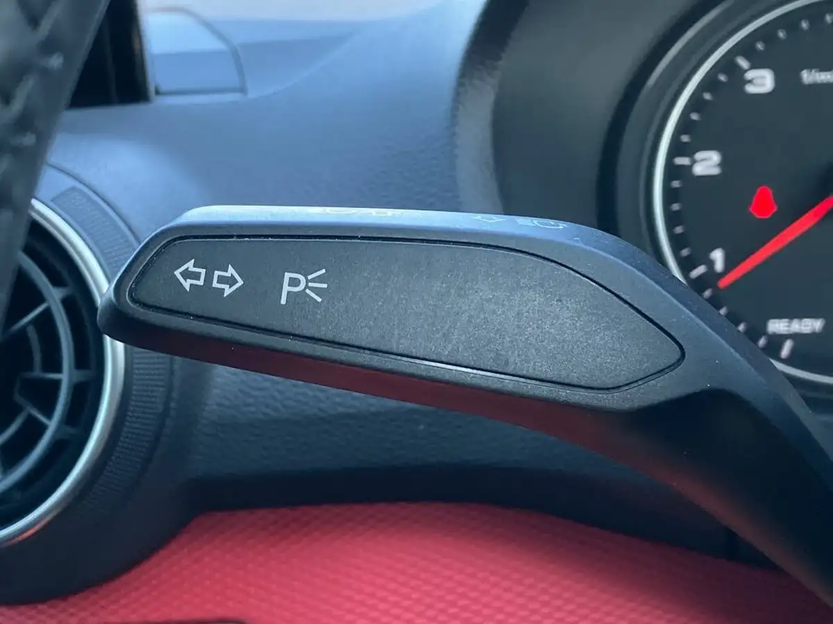 2020-audi-q2-16-30-tdi-sport-s-tronic-big-23