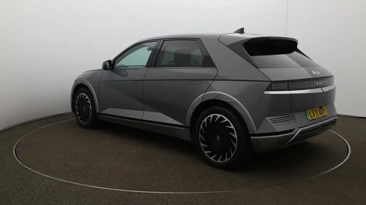 2021-hyundai-ioniq-5-e-ultimate-217ps-73kwh-rwd-big-54