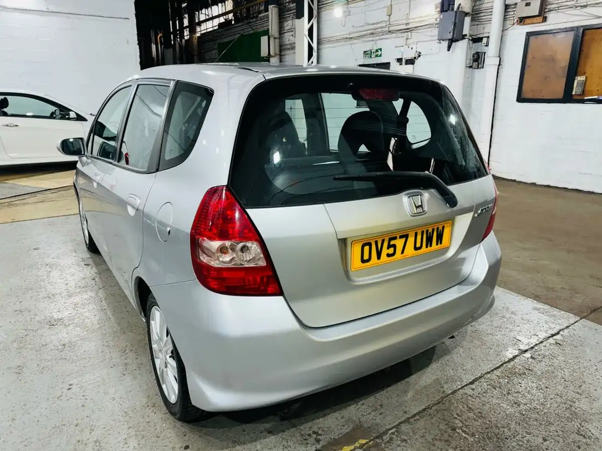 2007-honda-jazz-14-se-cvt-7-big-5