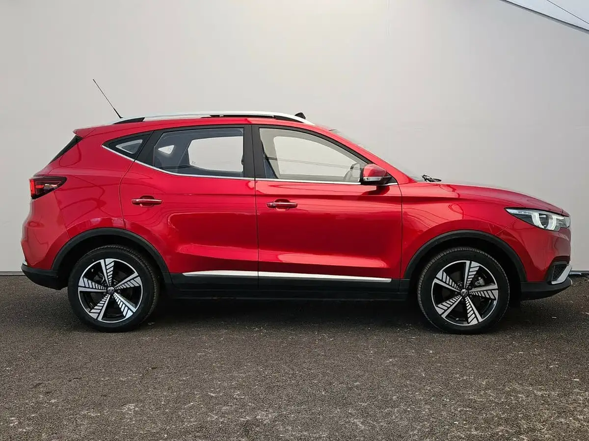 2021-mg-zs-suv-e-exclusive-ev-big-8