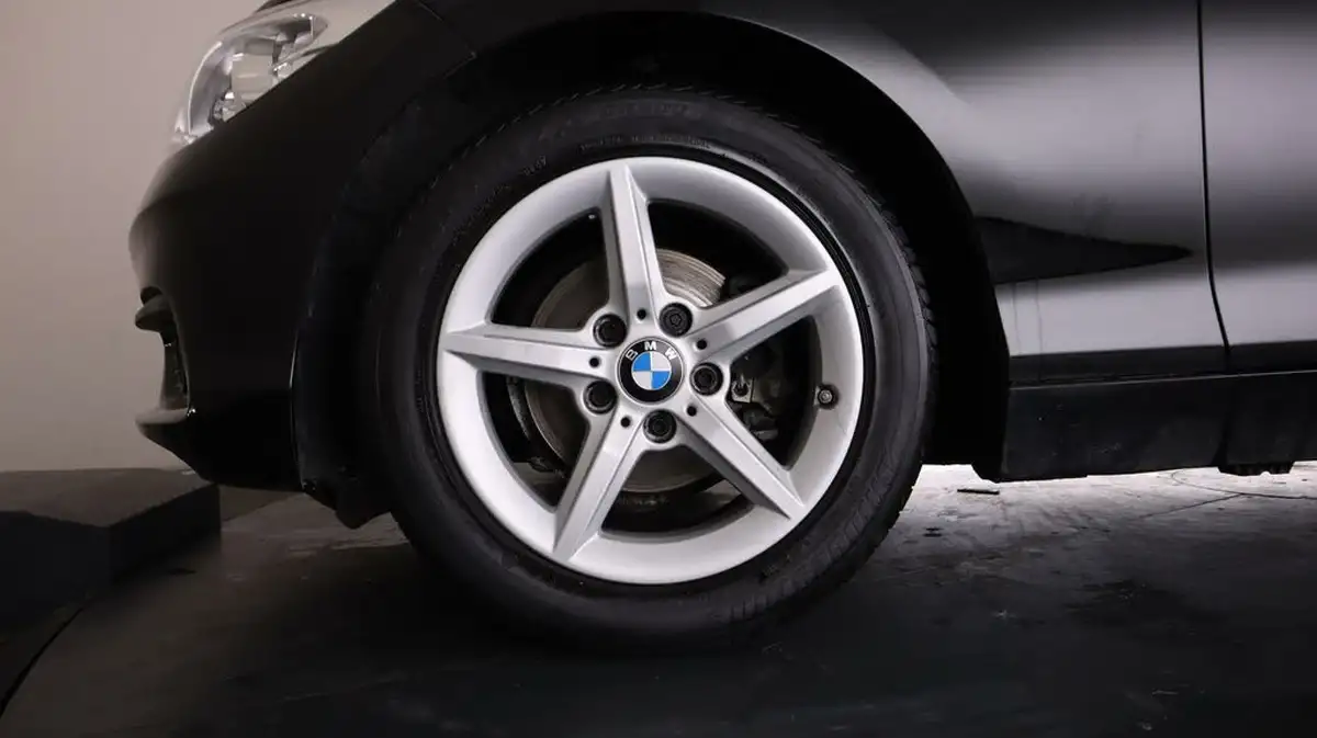 2018-bmw-1-series-15-118i-se-5d-big-18