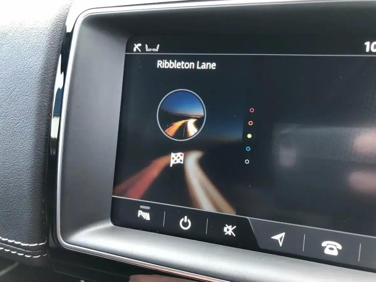 2019-jaguar-xe-20d-r-sport-180ps-auto-big-41