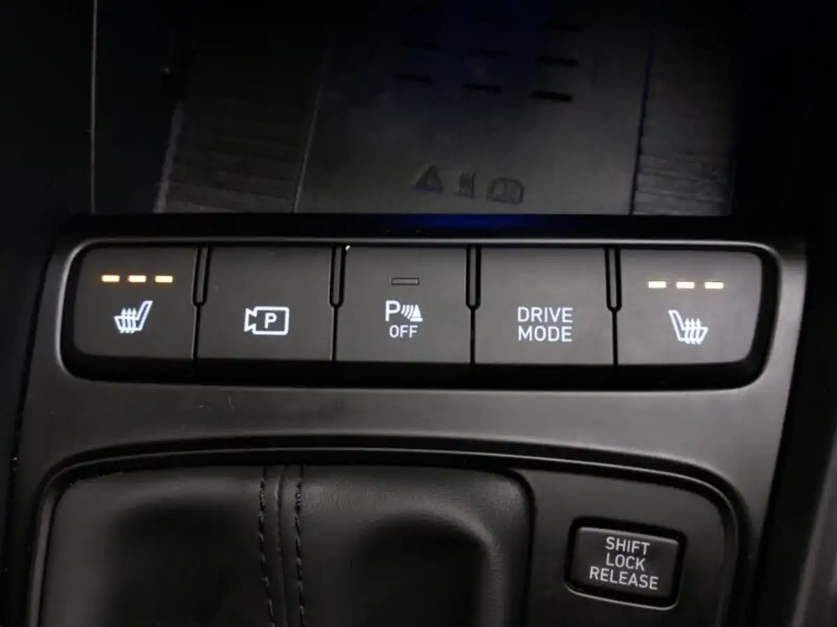 2024-hyundai-bayon-10-t-gdi-premium-120ps-48-volt-mhev-dct-big-17
