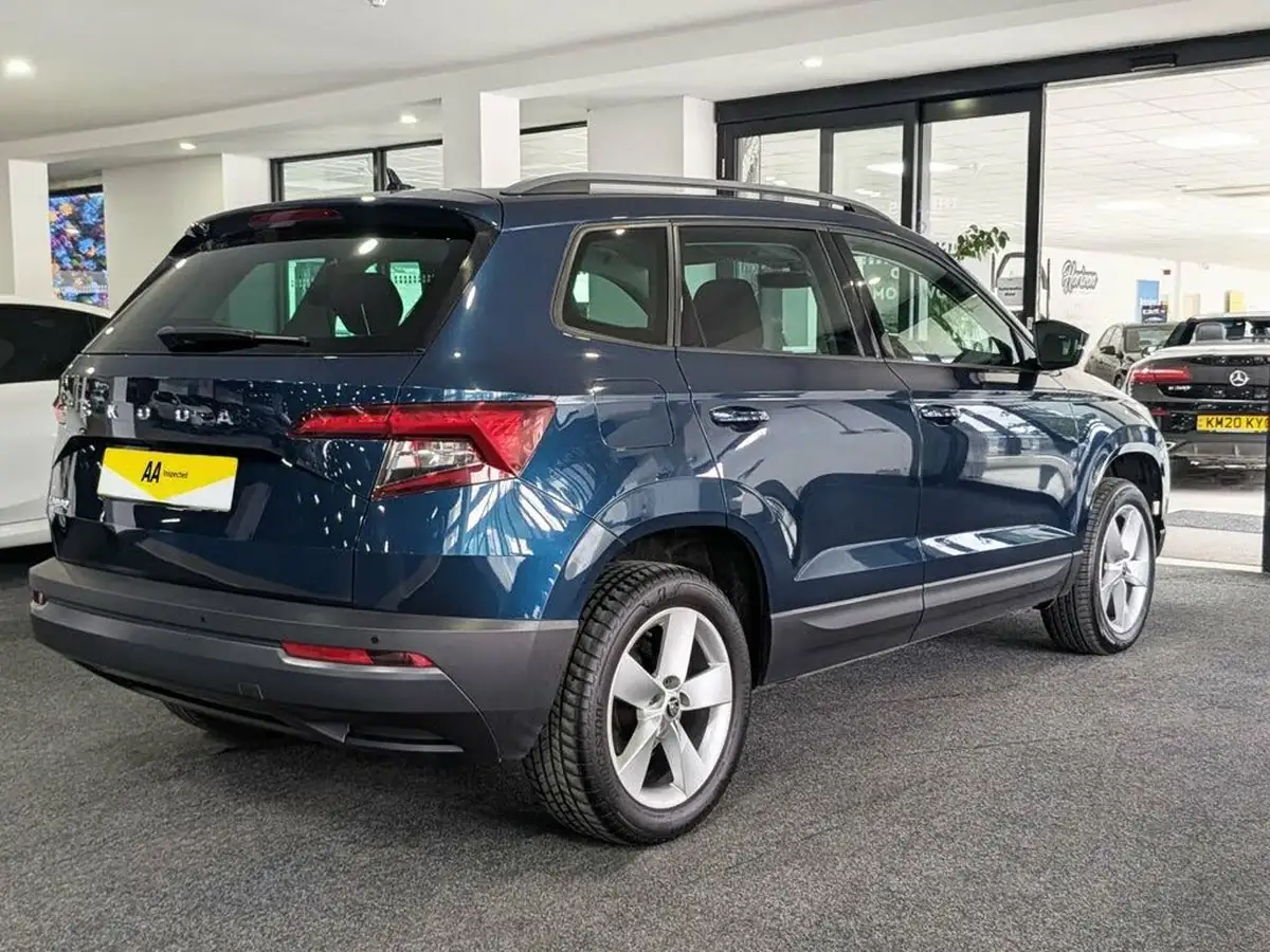 2020-skoda-karoq-10-tsi-se-115ps-big-9