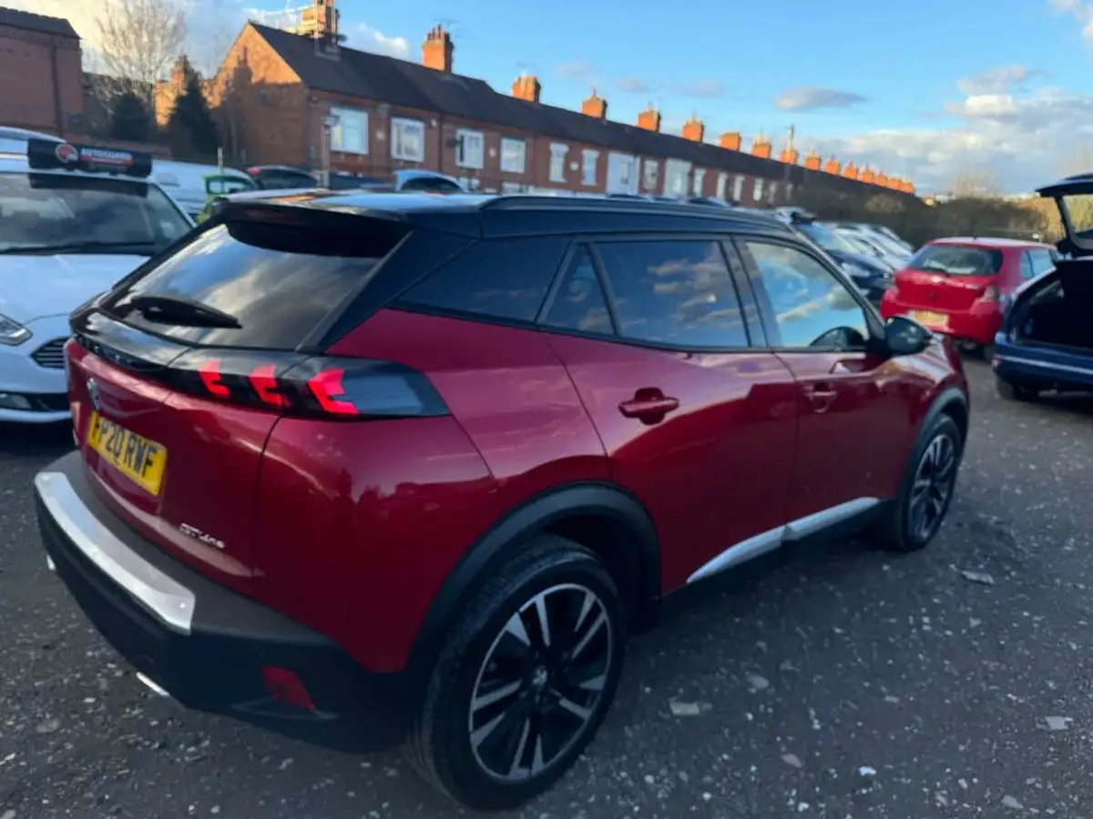 2020-peugeot-2008-suv-12-puretech-gt-line-big-9