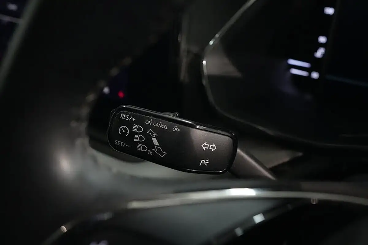 2020-skoda-octavia-15-tsi-se-technology-act-estate-big-25