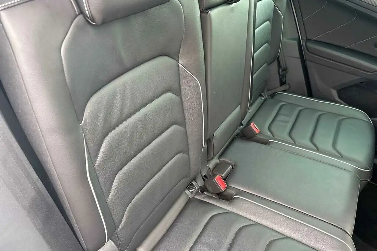 2022-volkswagen-tiguan-15-tsi-r-line-big-7