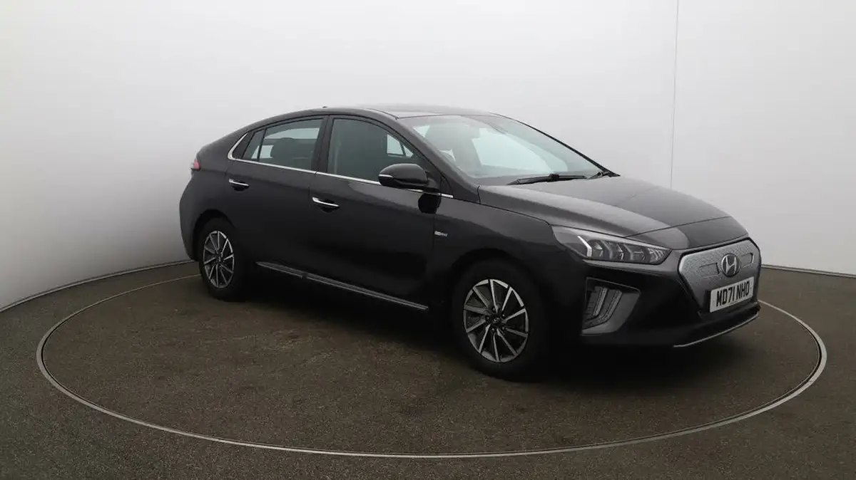 2022-hyundai-ioniq-e-premium-electric-big-1