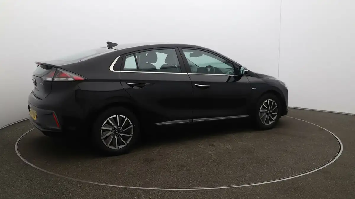 2022-hyundai-ioniq-e-premium-electric-big-47