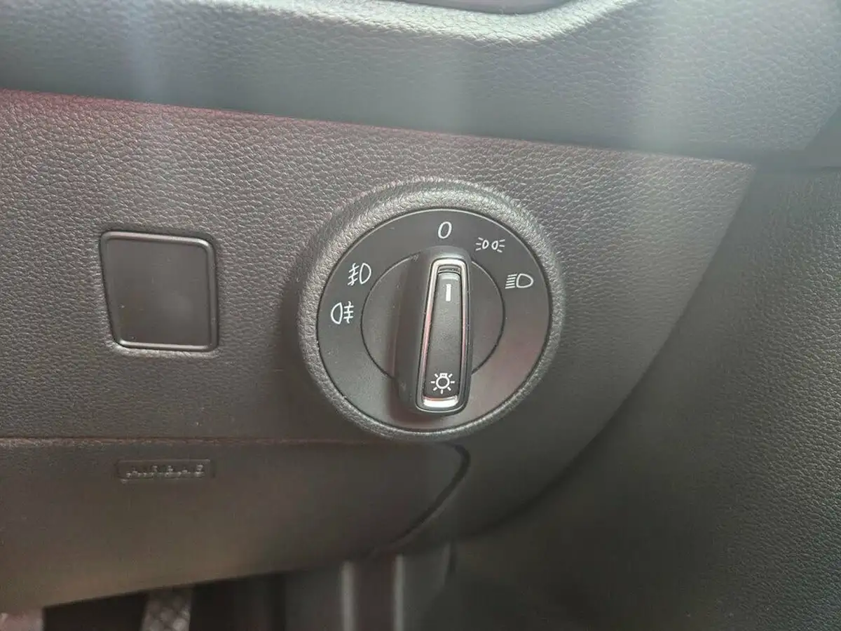 2020-seat-ateca-15-tsi-evo-se-technology-dsg-big-17