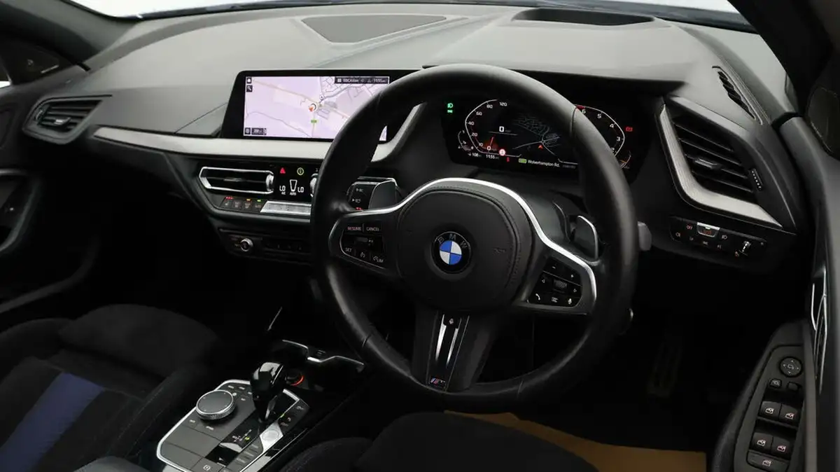 2020-bmw-1-series-20-m135i-xdrive-big-8